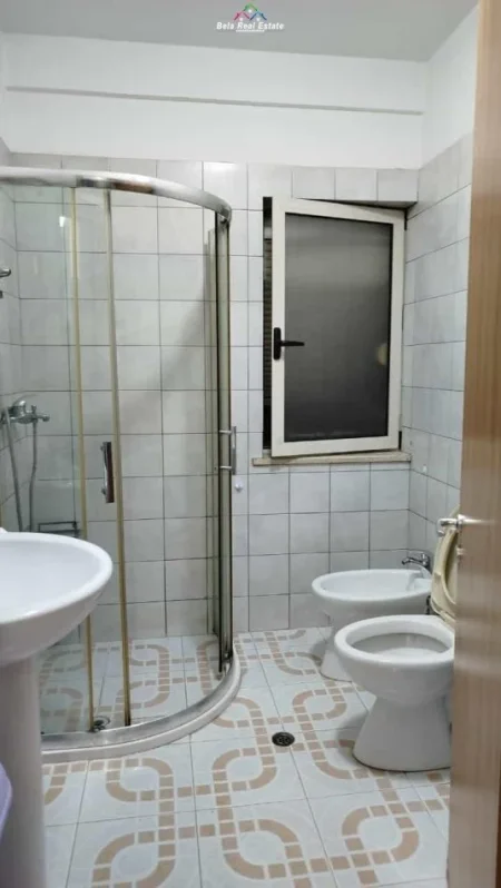 Tirane, jepet me qera apartament 2+1 Kati 6, 85 m² 550 € (yzbersht)