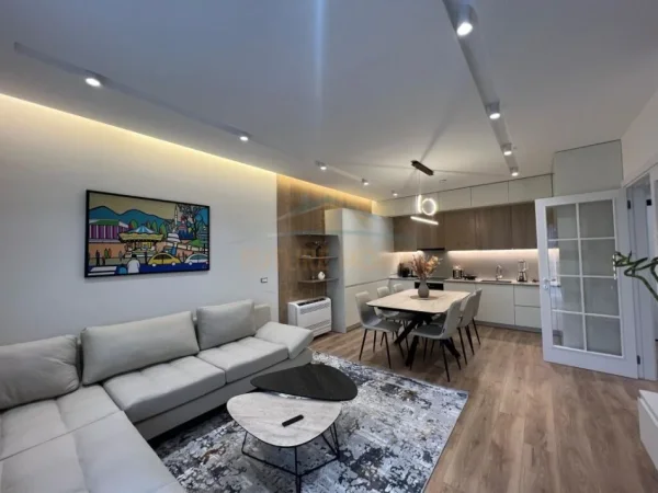 Tirane, jepet me qera apartament 2+1+Ballkon+Post Parkimi,  Kati 4, 100 m² 1.200 € (Bulevardi i Ri)