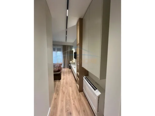 Tirane, jepet me qera apartament 2+1+Ballkon+Post Parkimi,  Kati 4, 100 m² 1.200 € (Bulevardi i Ri)