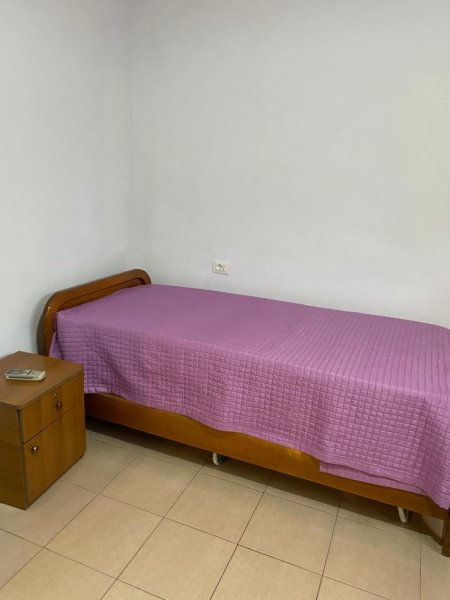 Tirane, jepet me qera apartament 1+1 Kati 1, 30 m² 350 € (Myslym Shyri)