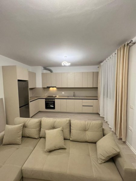 Tirane, jepet me qera 2+1 Kati 9, 650 € (Kompleksi River Residence, ndërmjet ish-fushës së aviacionit dhe Unazës së Madhe)