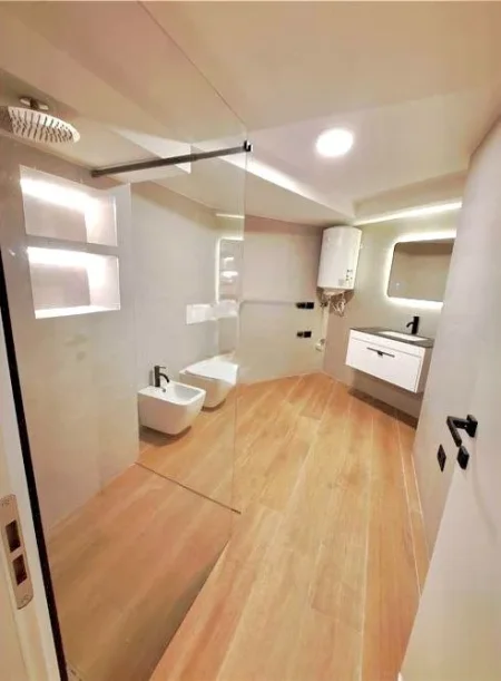 Tirane, shitet apartament 2+1 , 95 m² 138.500 € (Liqeni i Thate)