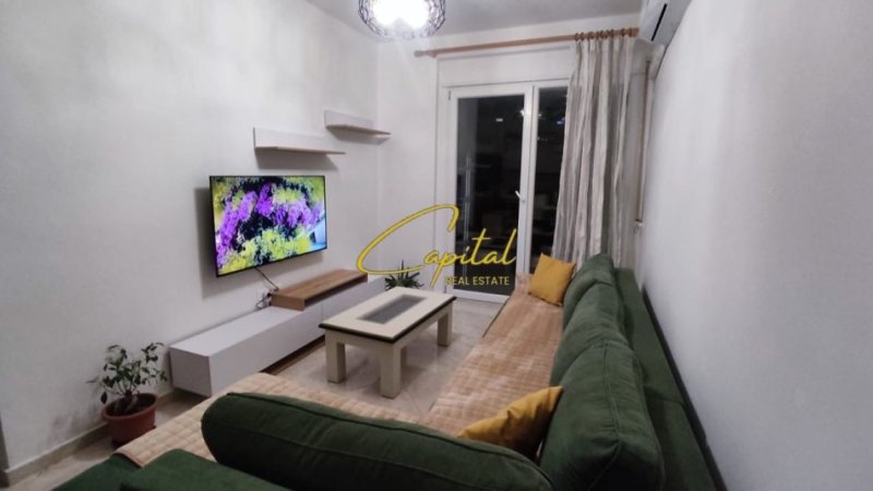 Tirane, jepet me qera apartament 2+1 Kati 7, 80 m² 550 € (YZBERISHT)