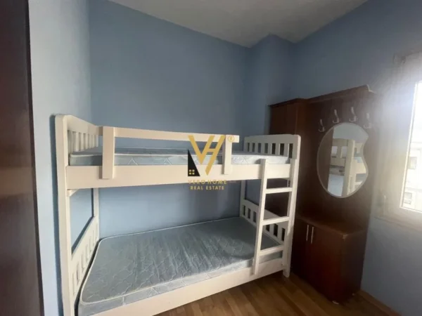 Tirane, jepet me qera Vile 3 Katshe Kati 1, 170 m² 1.350 € (JORDAN MISJA)