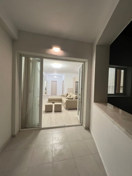 Tirane, jepet me qera apartament 2+1+Ballkon Kati 9, 100 m² 650 € (te River Residence prane Fushes se Aviacionit)