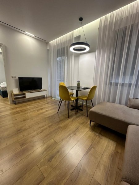 Tirane, jepet me qera apartament 2+1+Ballkon Kati 3, 85 m² 800 € (tek Liqeni Thate)