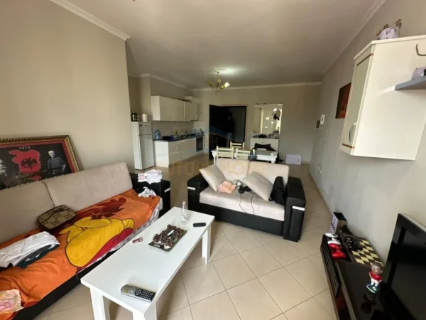 Tirane, shitet apartament 2+1+Ballkon Kati 8, 100 m² 150.000 € (Gramoz Pashko)