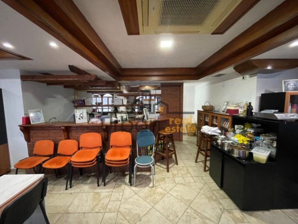 Tirane, jepet me qera zyre Kati 1, 100 m² 800 € (Rruga e Elbasanit)