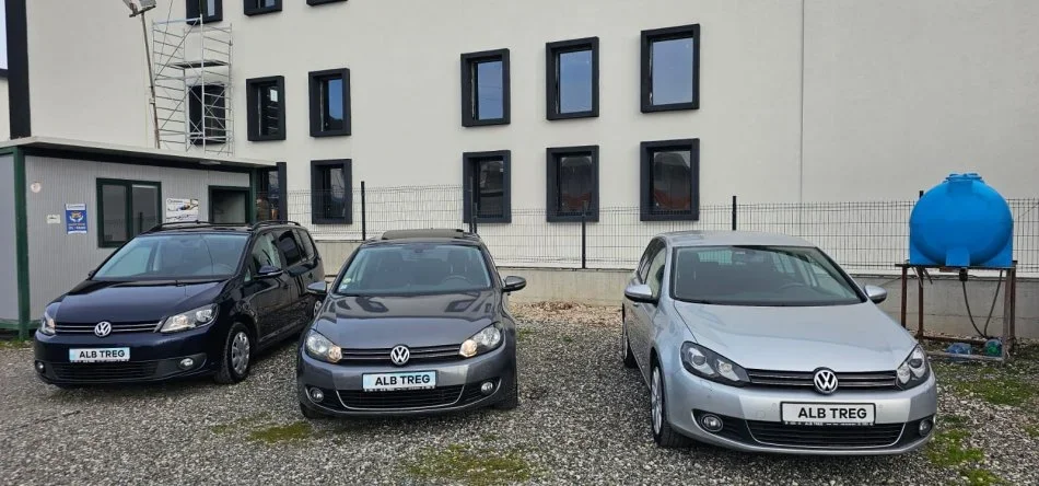 Tirane, shes makine WV GOLF 6 NAFTE 1.6 EUROPE Nafte, gri e erret automatik Klima 183.000 km 8.200 €