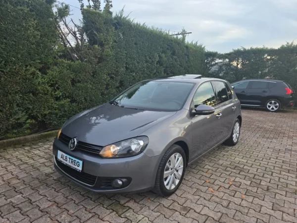Tirane, shes makine WV GOLF 6 NAFTE 1.6 EUROPE Nafte, gri e erret automatik Klima 183.000 km 8.200 €