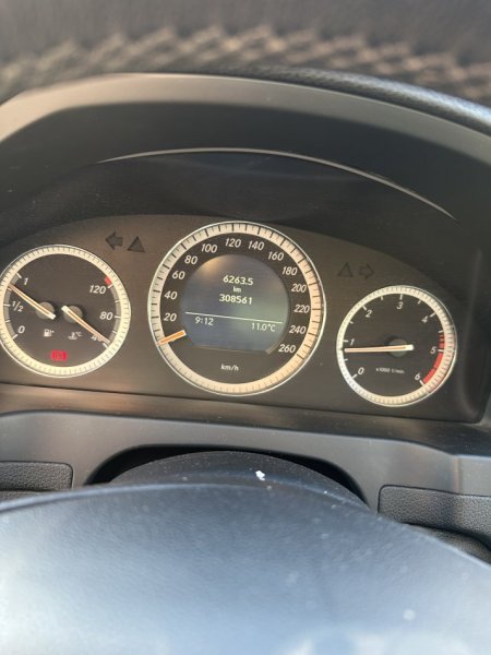 Tirane, shes makine Mercedes C Class 200 Nafte, gri metalizato manuale Klima 6.700 €