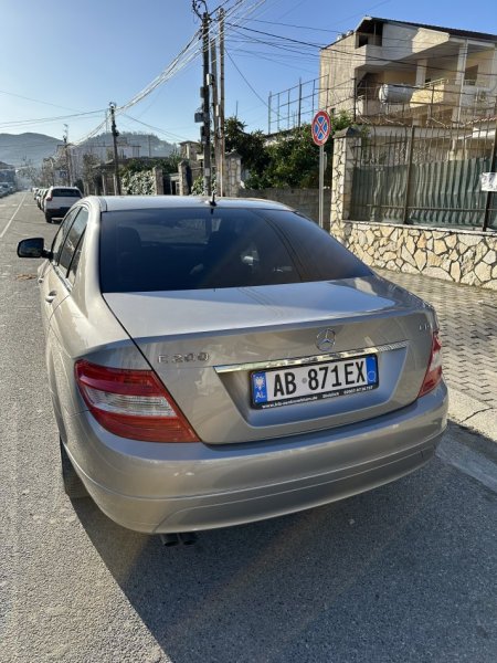 Tirane, shes makine Mercedes C Class 200 Nafte, gri metalizato manuale Klima 6.700 €
