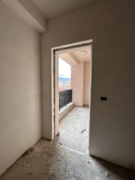 Tirane, Apartament 2+1 per shitje  Kati 5, 121 m² (Kompleksi Aura)