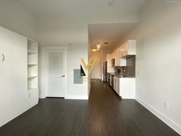 Tirane, shitet apartament 4+1+Ballkon Kati 3, 123 m² 246.000 € (PALLATI ME SHIGJETA)