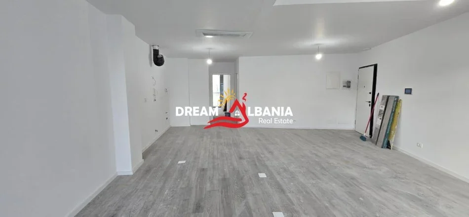 Tirane, jepet me qera zyre Kati 2, 100 m² 1.300 € (kosovareve)