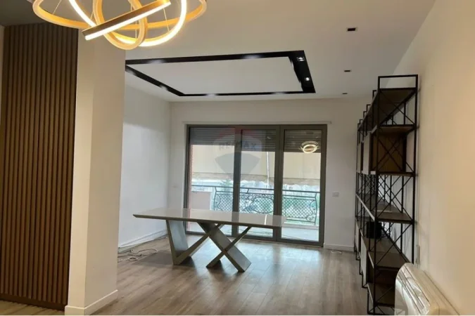 Tirane, shitet apartament 2+1+Ballkon Kati 3, 128 m² 345.000 € 