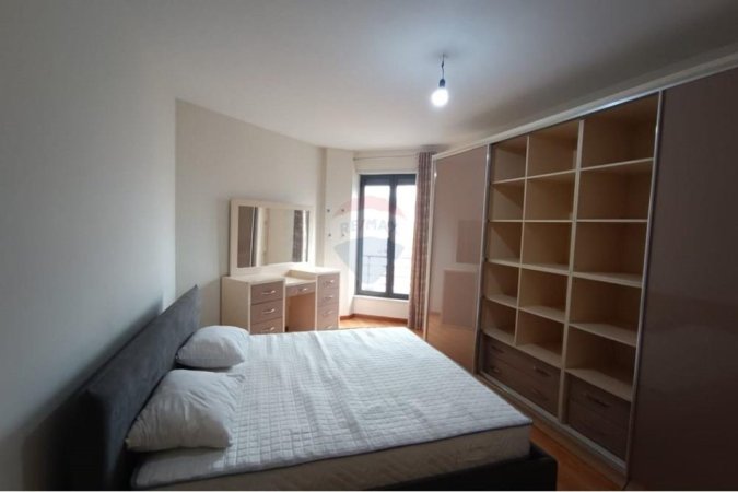 Tirane, jepet me qera apartament 2+1 Kati 5, 122 m² 700 € (Apartament 2+1+2 me qera ne Don Bosko)
