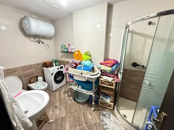 Tirane, shes apartament 2+1+Ballkon Kati 7, 112 m² 144.000 € (Mikel Maruli)