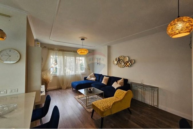 Tirane, jepet me qera apartament 2+1 Kati 2, 115 m² 1.200 € (Apartament 2+1 per qira tek Rruga e Kosovareve!)