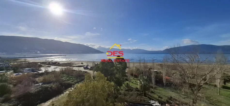 Vlore, shitet apartament 3+1+Ballkon Kati 5, 260 m² 780.000 € (Rruga Sazani , Vlorë)