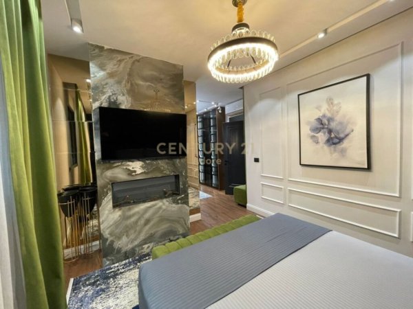 Tirane, jepet me qera apartament 3+1+Aneks+Ballkon Kati 1, 130 m² (TEG)