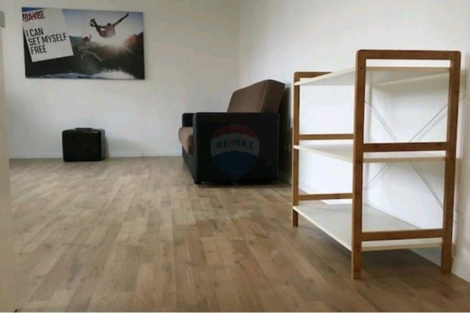 Tirane, jepet me qera apartament 1+1 Kati 4, 60 m² 580 € (APARTAMENT PER QIRA NE RRUGEN E ELBASANIT!)