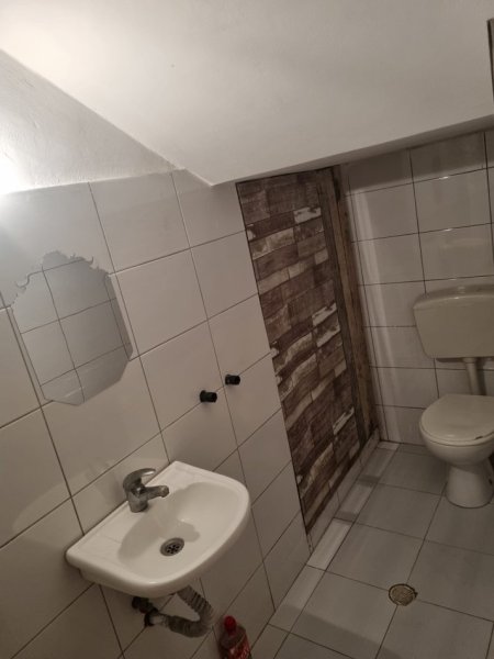 Tirane, jepet me qera Vile 2 Katshe Kati 2, 120 m² 1.100 € (KOMBINAT)