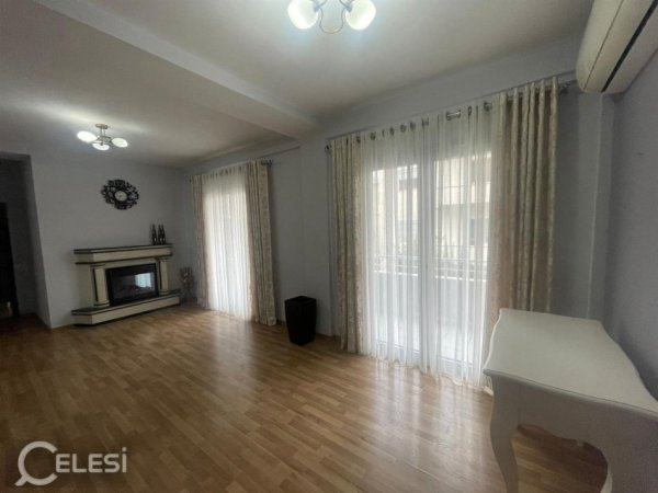 Tirane, jepet me qera Vile 3+1+Ballkon Kati 2, 164 m² 1.350 € (JORDAN MISJA)