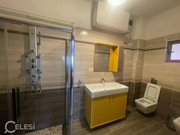 Tirane, jepet me qera Vile 3+1+Ballkon Kati 2, 164 m² 1.350 € (JORDAN MISJA)