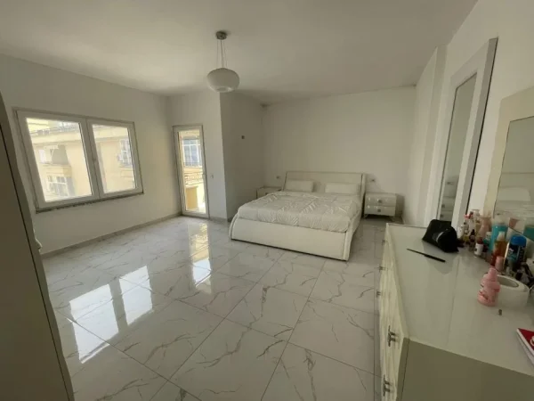 Durres, shitet apartament 3+1+Ballkon Kati 5, 160 m² 170.000 € (Shkembi Kavajes)
