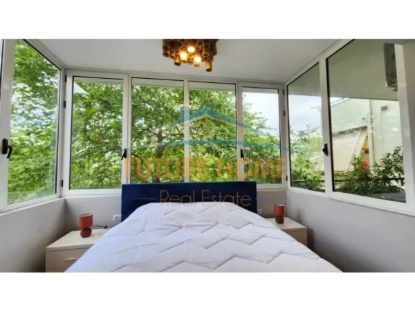 Tirane, shitet apartament 2+1+Aneks+Ballkon Kati 1, 94 m² 185.000 € (kopshti zoologjik)