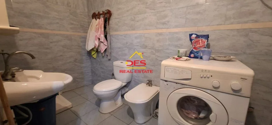 Vlore, shitet apartament 1+1+Ballkon Kati 6, 53 m² 72.000 € (Rruga Ismail Qemali)