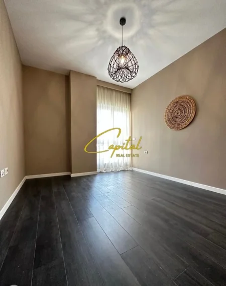 Tirane, shitet apartament 1+1 Kati 2, 56 m² 178.000 € (RRUGA E BARRIKADAVE)