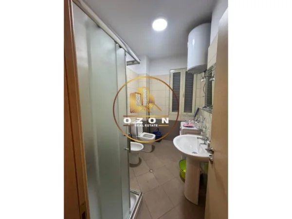 Jepet Apartament me Qira 2+1+2, Astir Tirane!