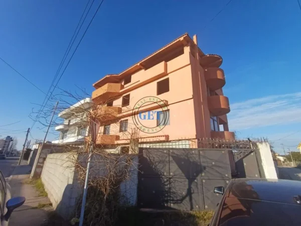 Durres, shitet shtepi 3+1+Aneks+Ballkon Kati 4, 712 m² (PLAZH)