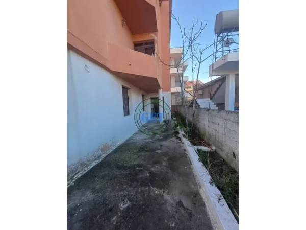 Durres, shitet shtepi 3+1+Aneks+Ballkon Kati 4, 712 m² (PLAZH)
