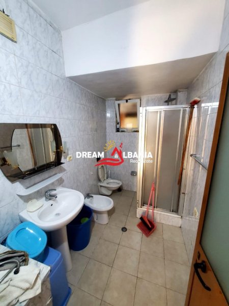 Tirane, jepet me qera apartament Kati 2, 75 m² 450 € (Ne rrugen Ferit Xhajko)