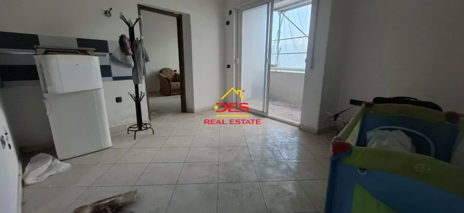 Vlore, shitet apartament 1+1+Ballkon Kati 6, 53 m² 72.000 € (Rruga Ismail Qemali)