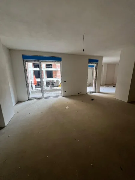 Tirane, shitet apartament 2+1+Ballkon Kati 1, 115 m² 173.235 € (Orbitali)