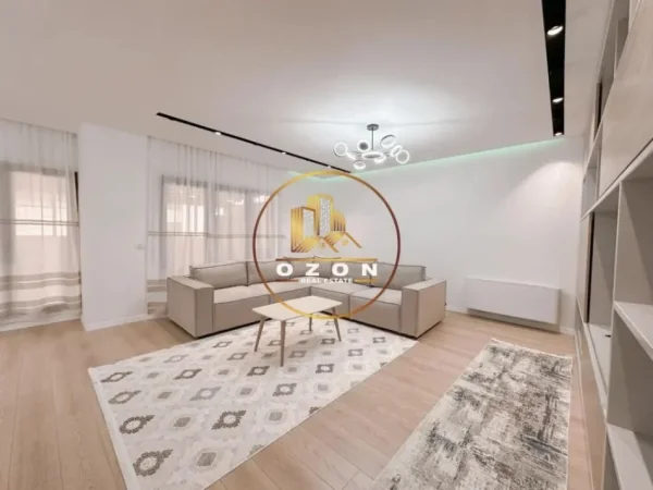 Apartament 3+1 me Post Parkimi për Qira tek Green City,Astir!