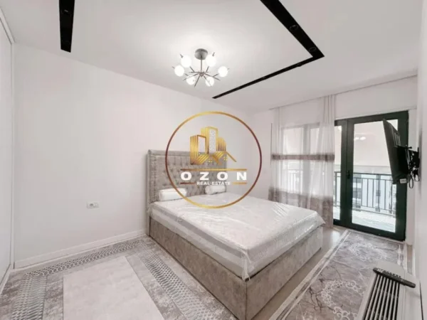 Apartament 3+1 me Post Parkimi për Qira tek Green City,Astir!