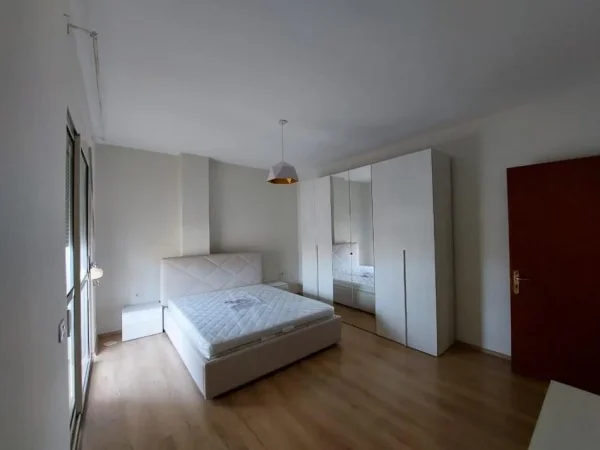 Durres, shitet apartament 2+1+Aneks+Ballkon Kati 3, 105 m² 150.000 € (Muzeumi)