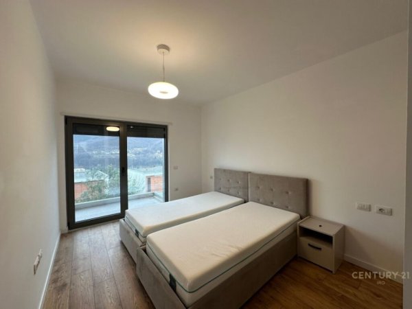 Tirane, jepet me qera Vile 2 Katshe Kati 2, 130 m² 1.400 € (Olive Grove)