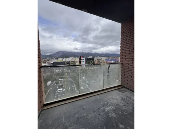 Tirane, shes apartament 3+1+Aneks+Ballkon Kati 6, 132 m² 208.000 € (Porcelan)