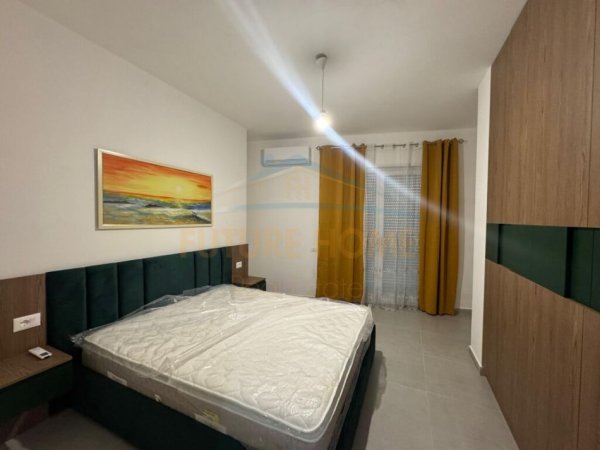 Tirane, jepet me qera apartament 2+1 Kati 5, 92 m² 850 € (Mine Peza)