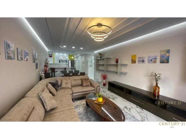 Tirane, apartament 2+1+Aneks+Ballkon Kati 4, 134 m² (RRUGA E KOSOVAREVE)