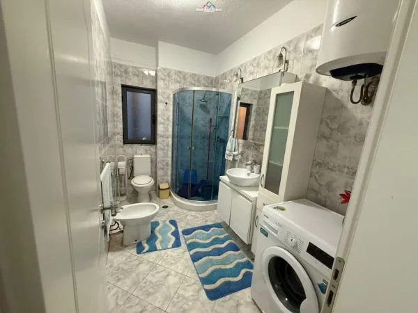 Tirane, jepet me qera apartament 2+1 Kati 11, 125 m² 700 € (21 dhjetori)