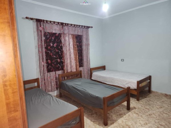 Tirane, jepet me qera Vile 1+1 Kati 2, 80 m² 450 € (21 dhjetori)