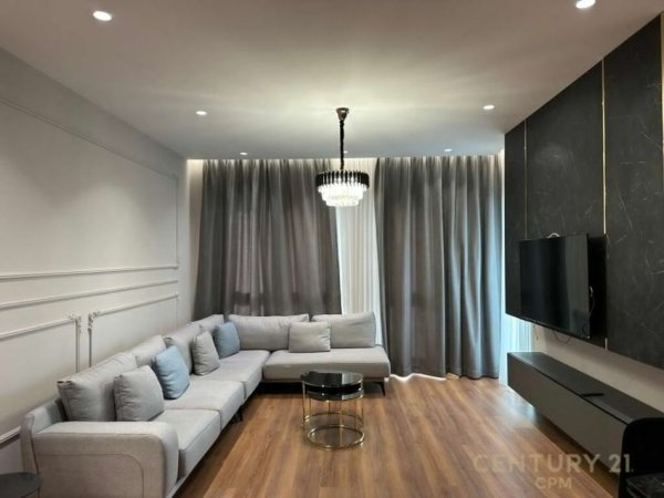 Tirane, jepet me qera apartament 2+1+Aneks+Ballkon Kati 10, 120 m² 1.500 € (Square 21)