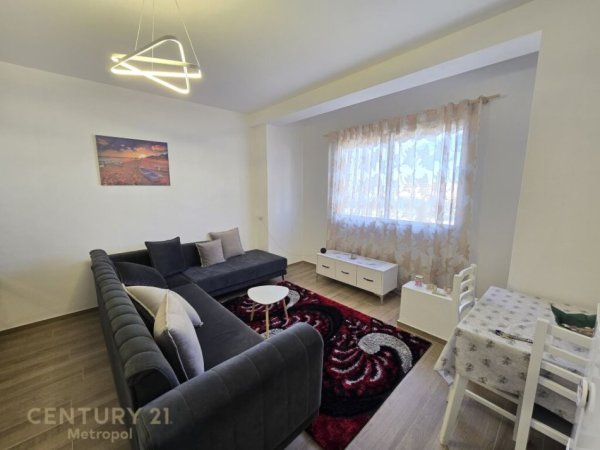 Tirane, jepet me qera apartament 2+1+Aneks+Ballkon Kati 6, 83 m² 600 € (Don Bosko)